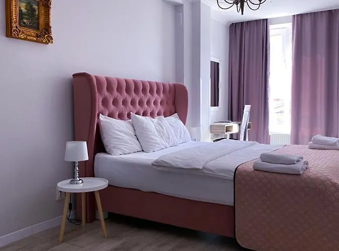 Opera Center Hotel & Apartments Львів
